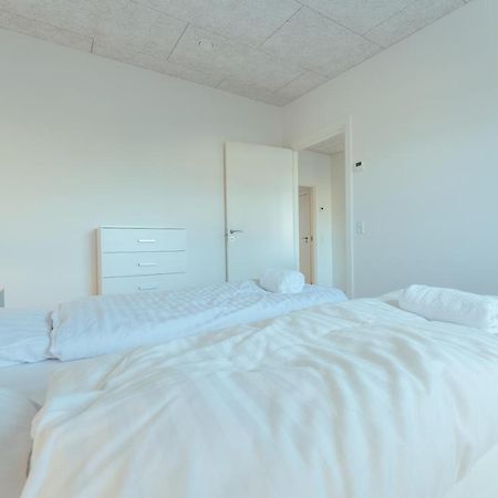 New 2 Bedroom Apt - Ocean And Mountain View 토르스하운 외부 사진