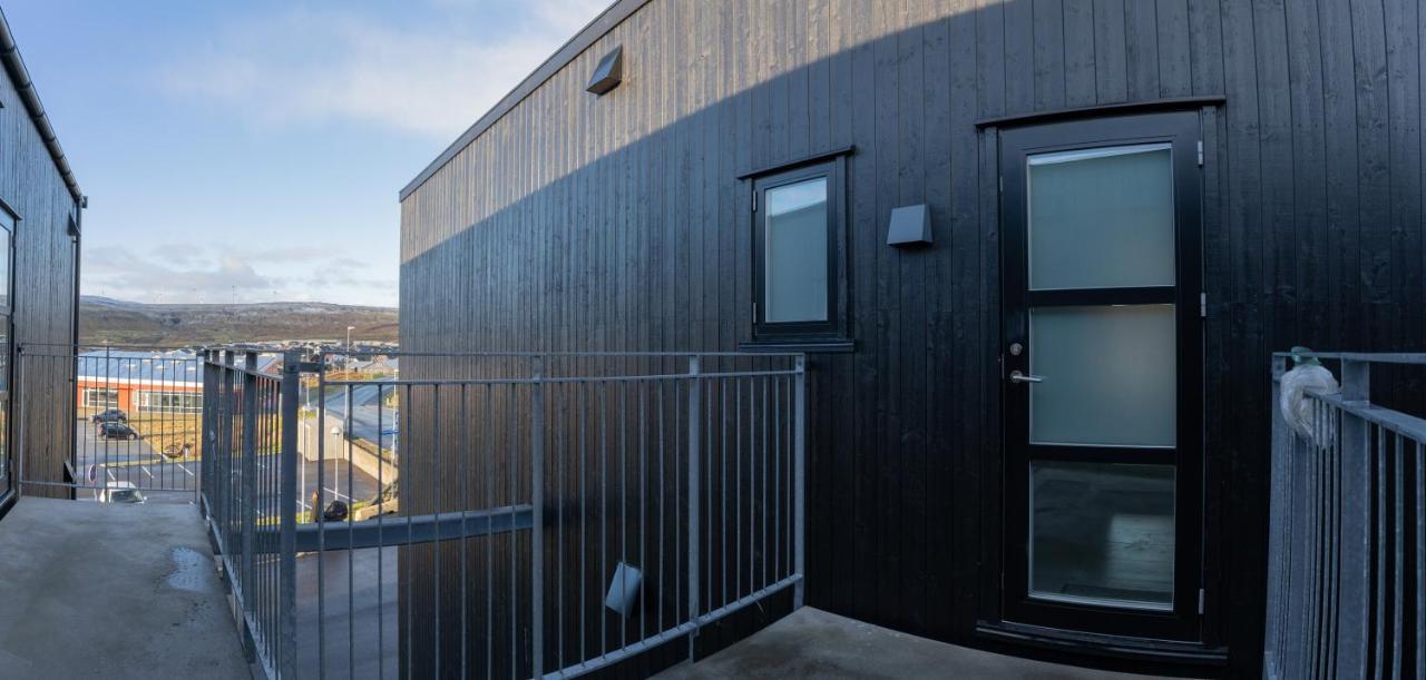New 2 Bedroom Apt - Ocean And Mountain View 토르스하운 외부 사진