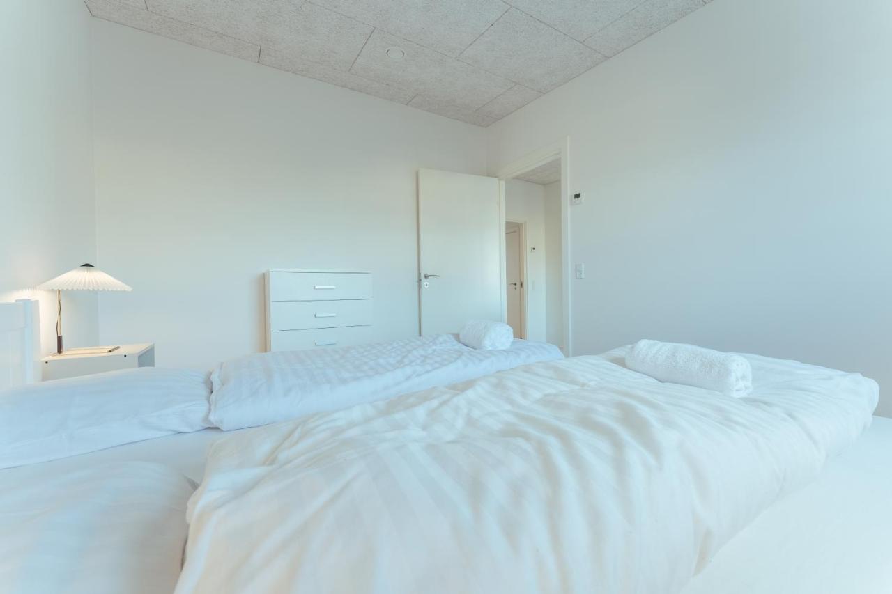 New 2 Bedroom Apt - Ocean And Mountain View 토르스하운 외부 사진